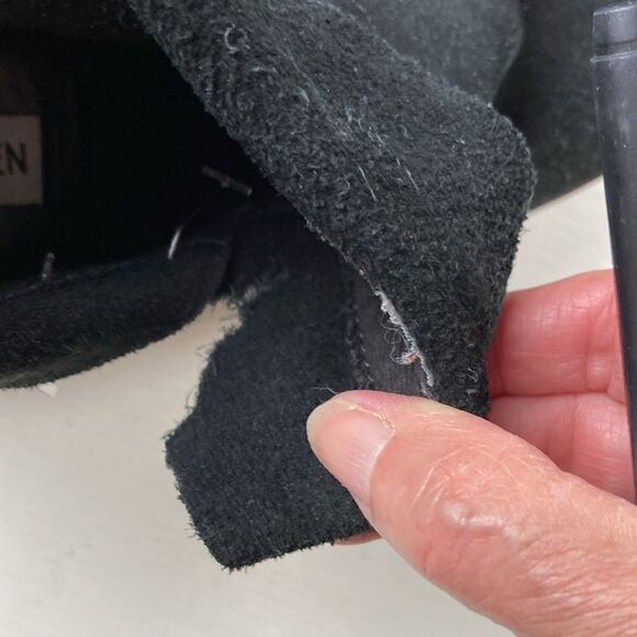 Steve Madden Black Suede Booties Size 7M Flaw - Picture 14 of 14